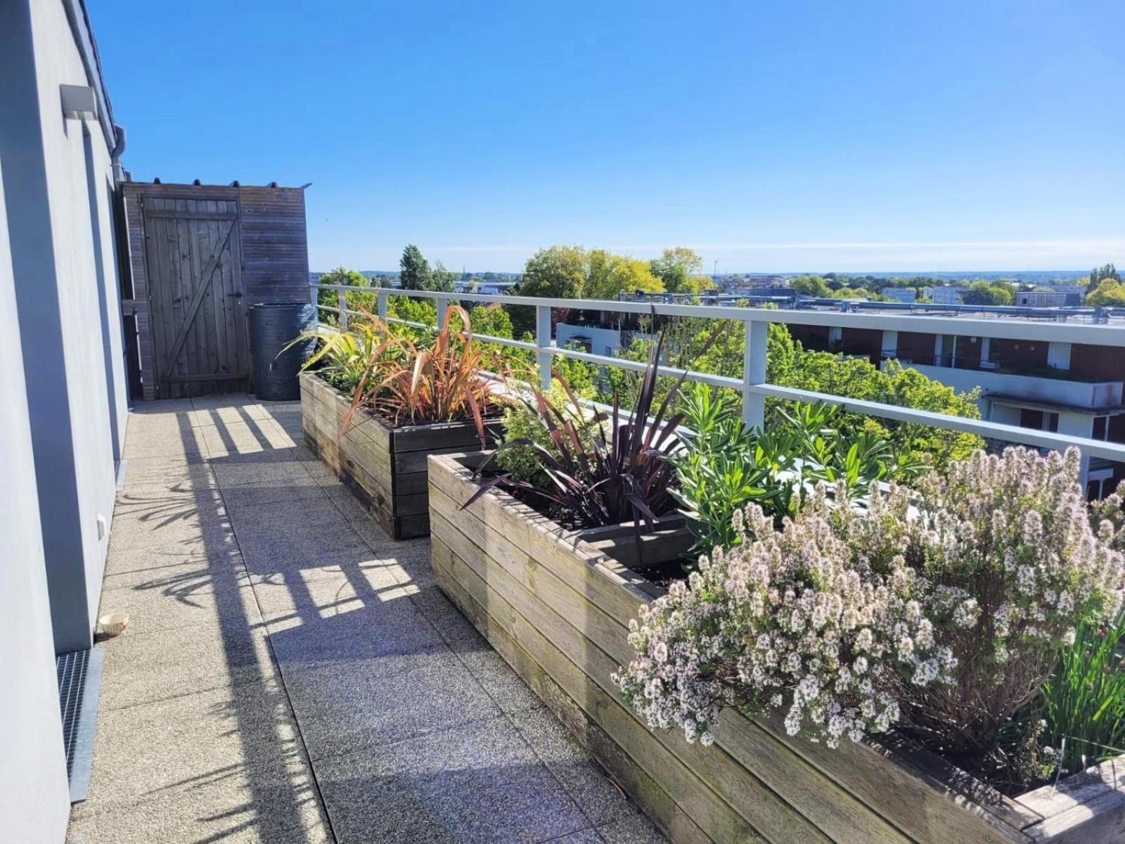 Le Nid : Rooftop Moderne Surplombant La Ville Nantes Luaran gambar