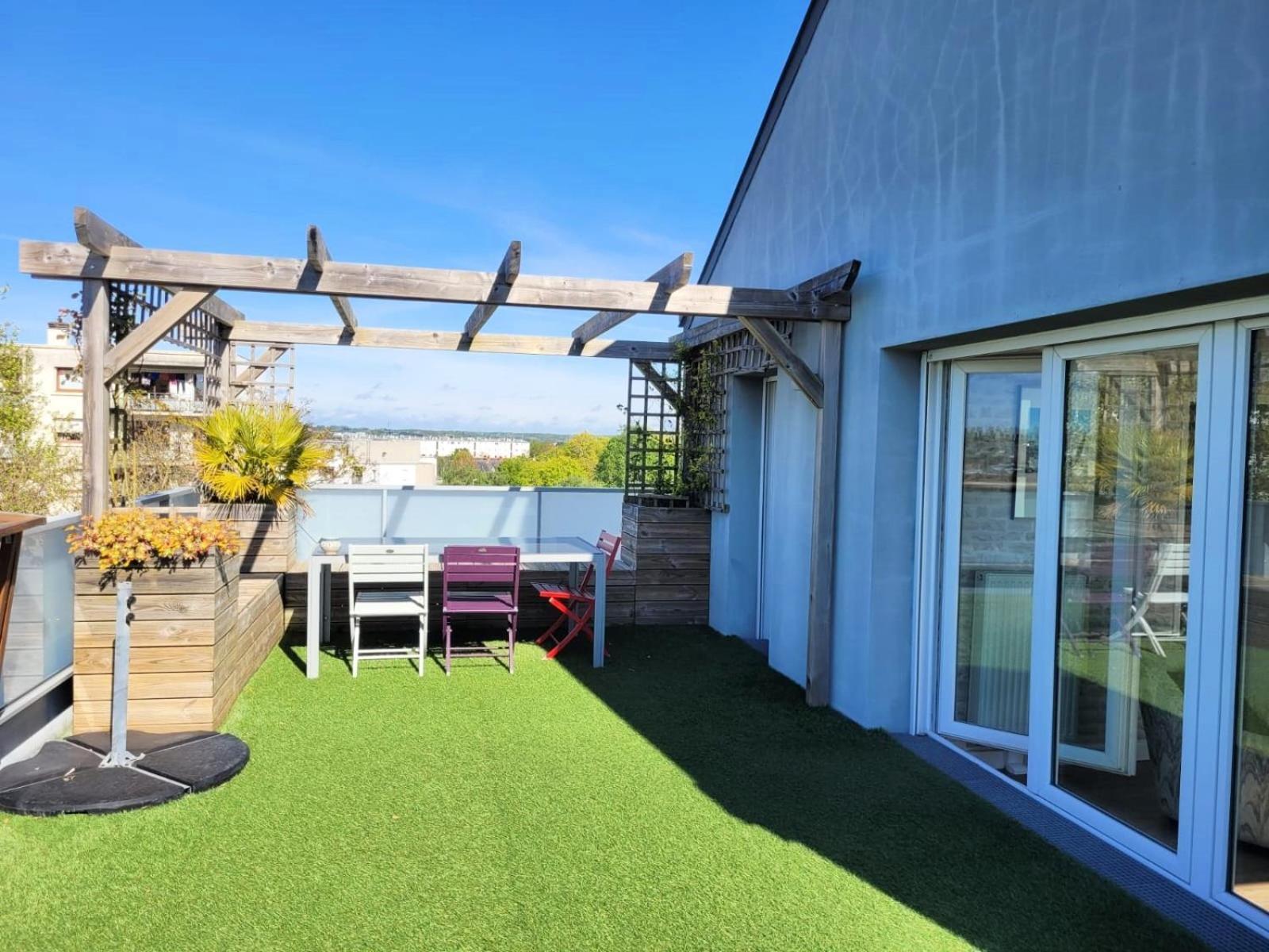 Le Nid : Rooftop Moderne Surplombant La Ville Nantes Luaran gambar
